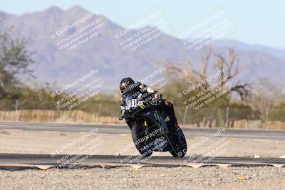 media/Dec-06-2025-CVMA (Sat) [[4a896cc04c]]/Race 4-Formula Middleweight/